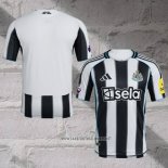 Newcastle United Home Shirt Authentic 2025-2026